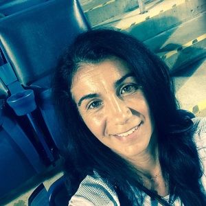 Meet your Posher, Isabel